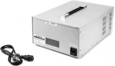 МЕГЕОН 37303 — трехканальный источник питания