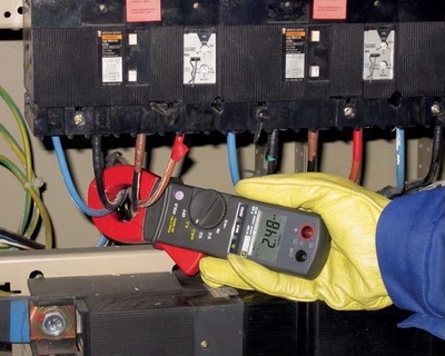 F65 — клещи для измерения токов утечки