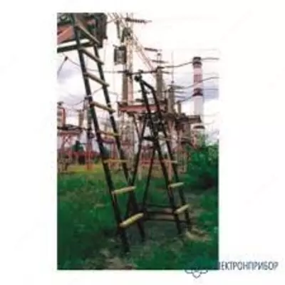 ЛУСК 2-2,7 — лестница универсальная стеклопластиковая электроизолирующая