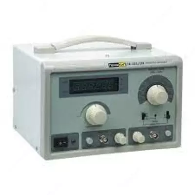 ПрофКиП Г4-151М — генератор сигналов высокочастотный