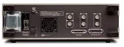 SR-830 — усилитель синхронный цифровой трехфазный