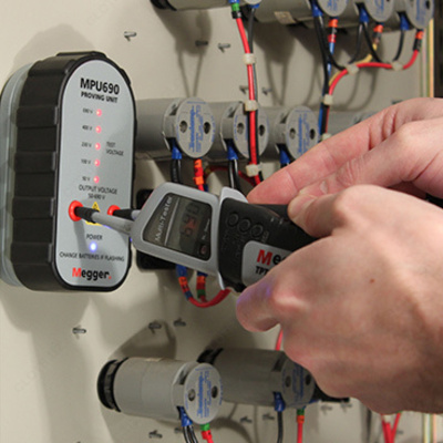 MPU690 — двухполюсной тестер