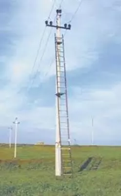 ЛУСК 3-4,25 — многозвенная стеклопластиковая лестница