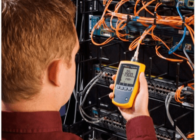 Fluke SimpliFiber Pro — измеритель оптической мощности и комплекты для тестирования оптоволокна