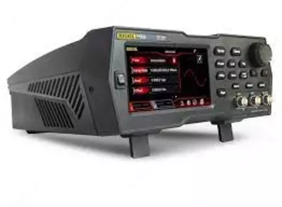 DG952 — универсальный генератор сигналов