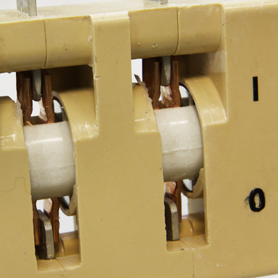 Выключатель-разъединитель ВР32-31А30220-00 УХЛ3 лев.