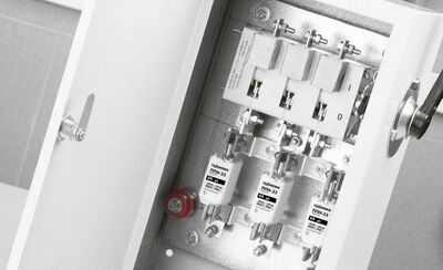 Плавкая вставка предохранителя ППНИ-33, габарит 00, 125А ИЭК