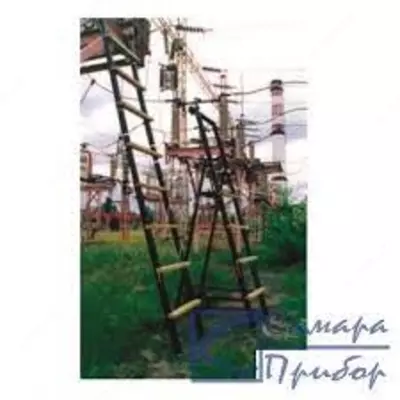 ЛУСК 1-1,75 С — лестница-стремянка универсальная стеклопластиковая электроизолирующая